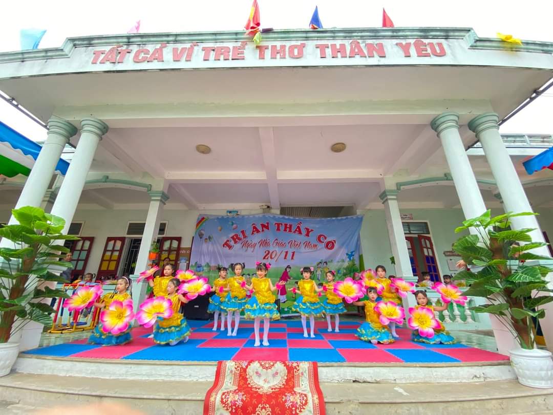 Một số hình ảnh hoạt động ngày 20/11/2023